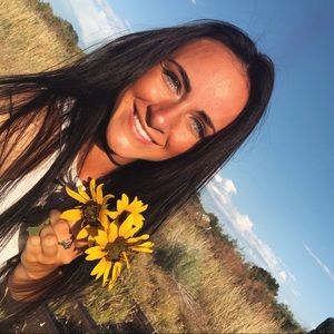 Meet your Posher, Bryndi